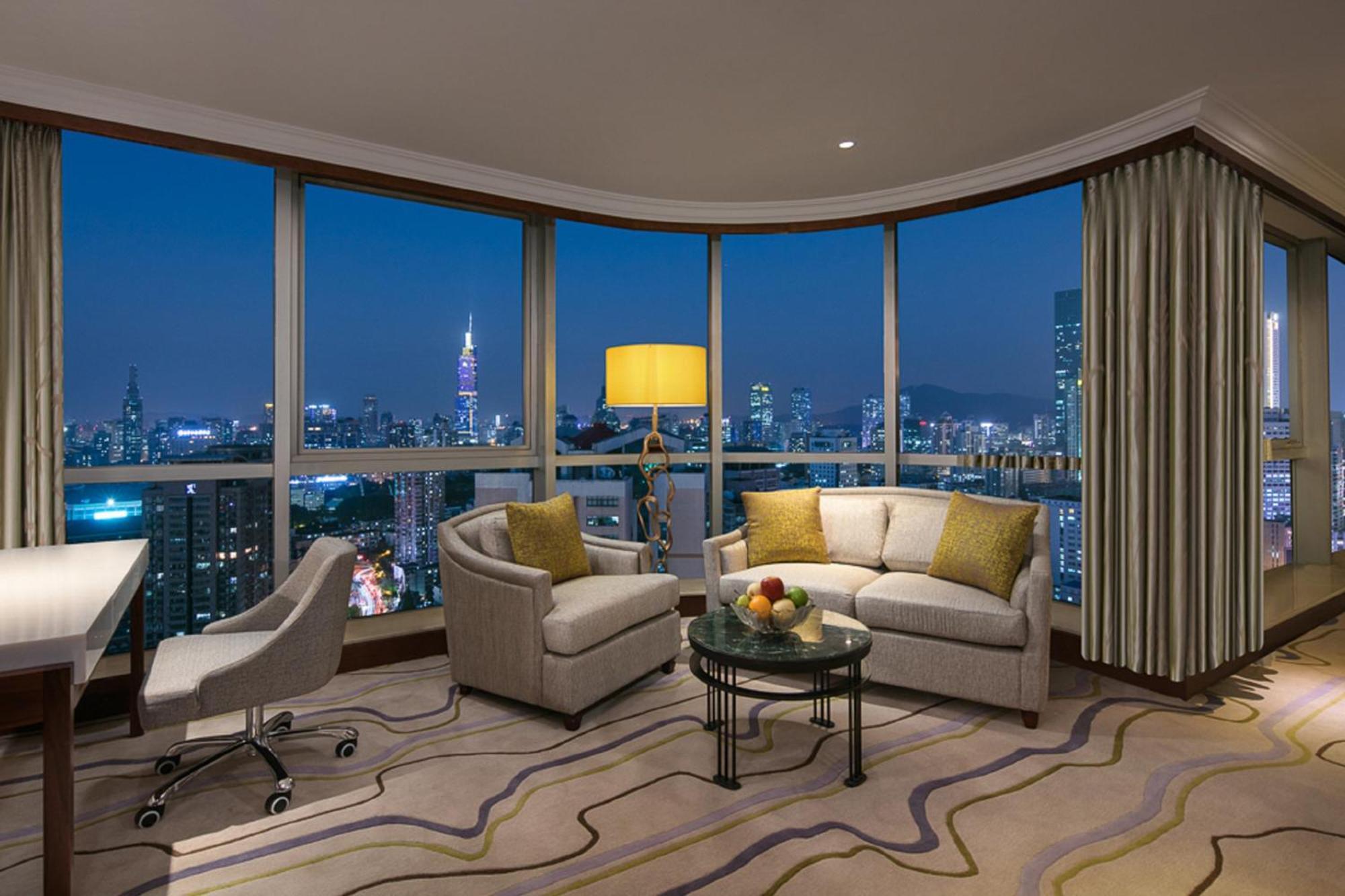 Sheraton Nanjing Kingsley Hotel & Towers Extérieur photo